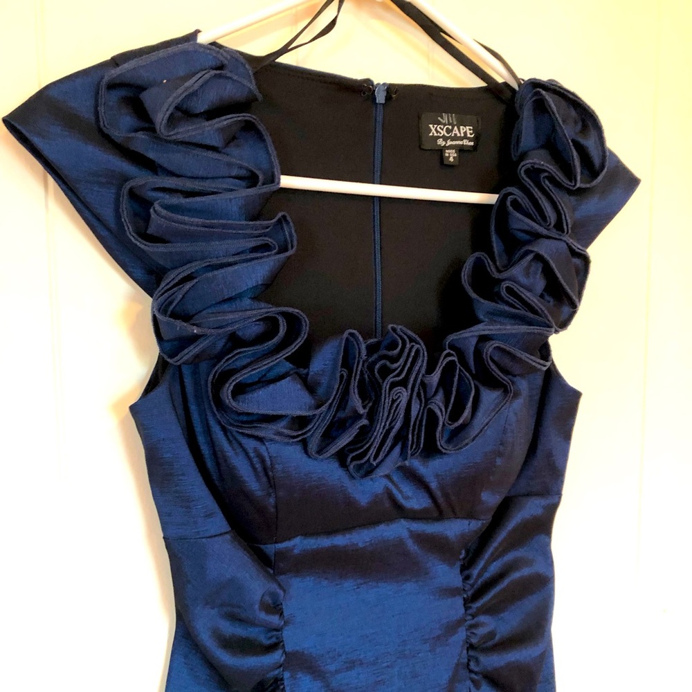 XSCAPE- vintage party dress w neckline ruffle